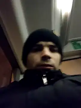 J0nyhson online show from November 25, 2025, 4:02 am