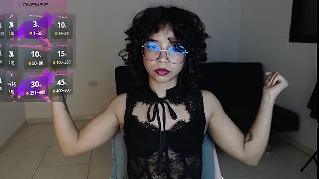 Putaku San online show from October 17, 2025, 4:05 am