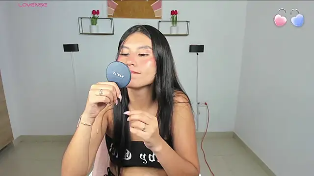 emily villamil online show from July 31, 2026, 9:23 pm