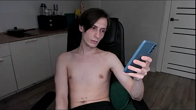 Snapshot of Rick_Reed chatting on March 6, 2026, 12:05 am Rick Reed online show from March 6, 2026, 12:05 am