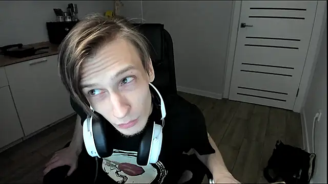 Snapshot of Rick_Reed chatting on March 12, 2026, 12:49 am Rick Reed online show from March 12, 2026, 12:49 am