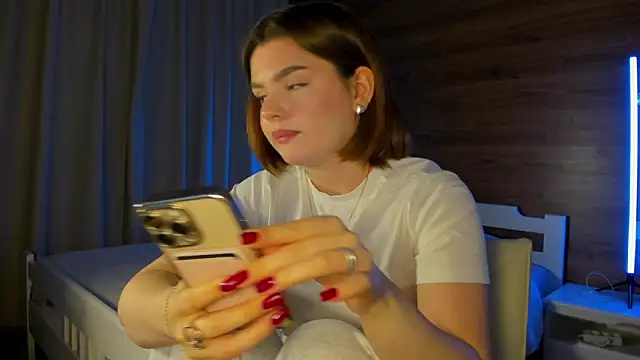 Elizabeth Hottie  online show from October 11, 2025, 11:39 pm