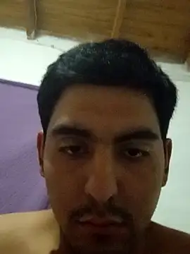 Snapshot of lil_burger chatting on November 21, 2025, 6:23 am lil burger online show from November 21, 2025, 6:23 am