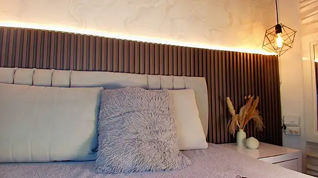 SHANONCLARK online show from January 6, 2026, 7:18 pm