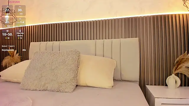 SHANONCLARK online show from October 10, 2025, 7:15 pm