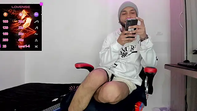 Aron Baylor online show from November 16, 2025, 9:36 am