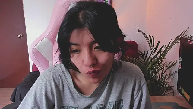 annie walker6 online show from December 8, 2024, 5:55 pm