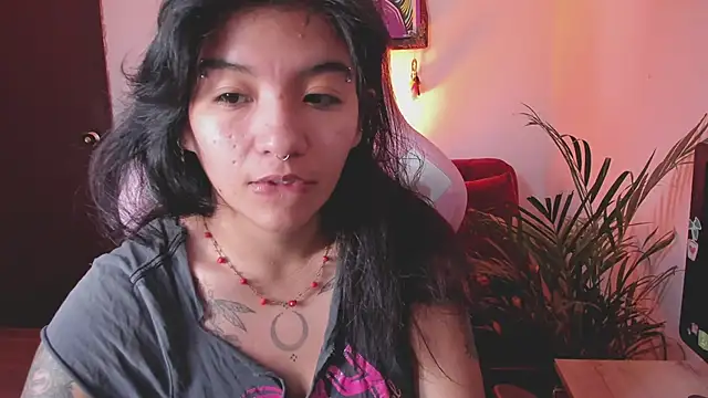 annie walker6 online show from December 3, 2024, 6:44 pm