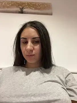 JenniferEdith online show from February 6, 2025, 11:20 am