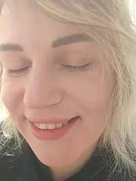 Linda Gregory online show from March 17, 2025, 11:35 pm