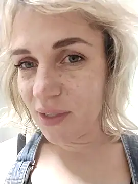 Linda Gregory online show from October 20, 2025, 2:02 am