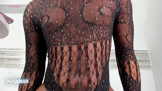 Kimberly House online show from December 4, 2025, 9:58 pm