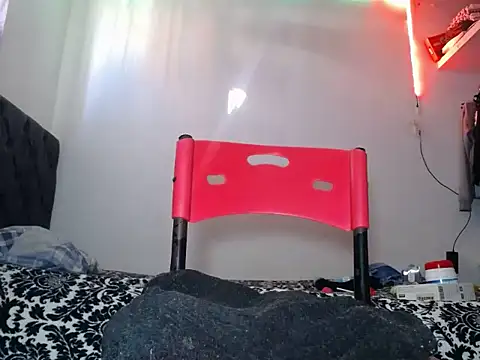 Snapshot of Jos_little chatting on December 21, 2025, 8:31 pm Jos little online show from December 21, 2025, 8:31 pm