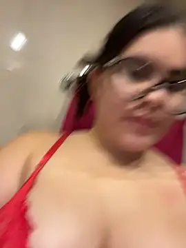 Valenhillxh online show from July 31, 2026, 3:50 am