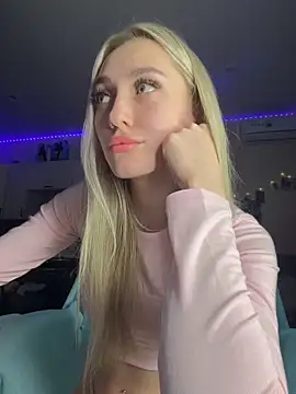 Good  Girl  online show from May 18, 2026, 5:51 pm