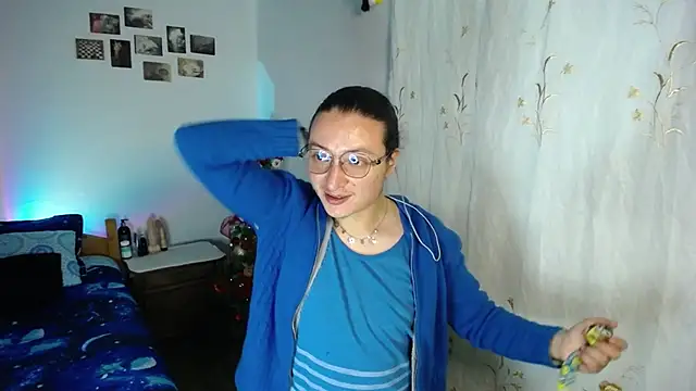 monkeywillwhite online show from December 20, 2025, 3:20 am