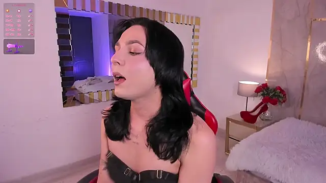 Jiggly   online show from June 3, 2026, 5:19 am