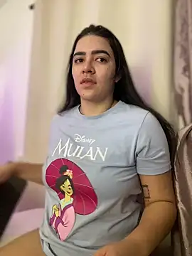 Lia flowers online show from March 10, 2025, 11:49 pm