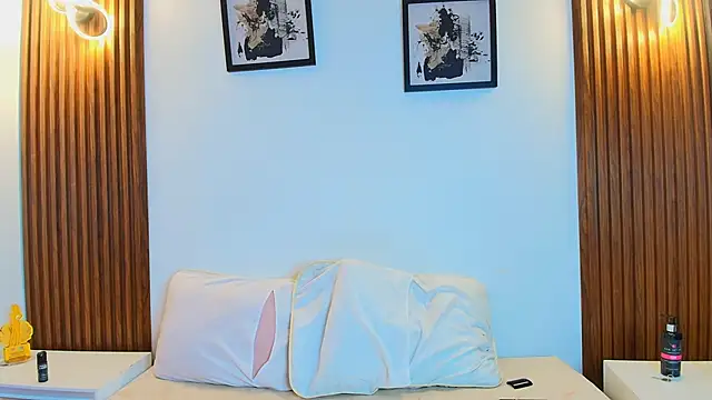 SofiaSweet  online show from October 10, 2025, 10:21 pm