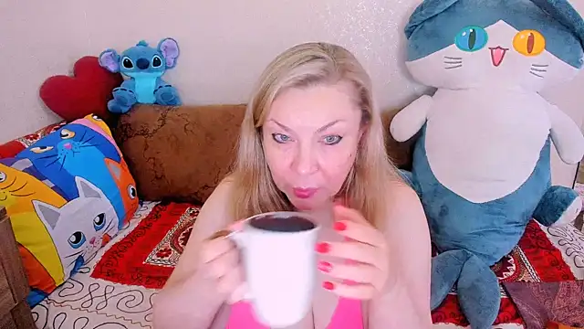 KerryBlareX online show from April 21, 2026, 10:33 am