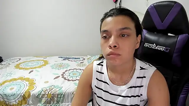 Snapshot of LuisaReyes_2911 chatting on May 10, 2026, 1:53 am LuisaReyes 2911 online show from May 10, 2026, 1:53 am