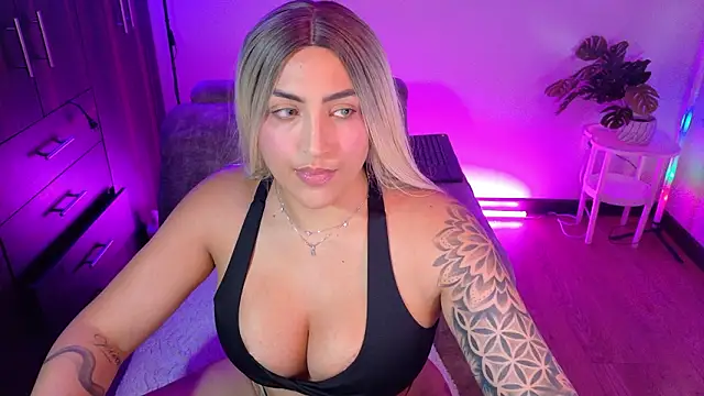 a belladanger online show from March 20, 2026, 2:01 am