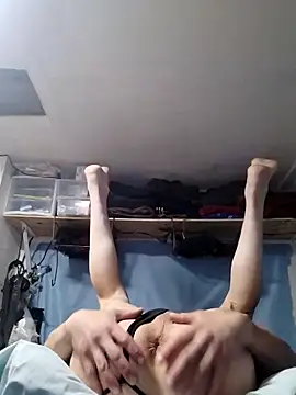 Snapshot of jtru304 chatting on March 17, 2026, 7:33 am jtru304 online show from March 17, 2026, 7:33 am