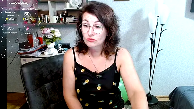 BeatriksS online show from July 5, 2026, 4:36 pm