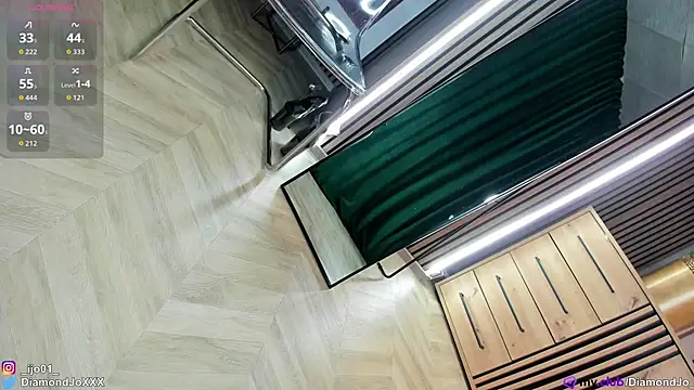 DiamondJo  online show from October 10, 2025, 10:32 pm