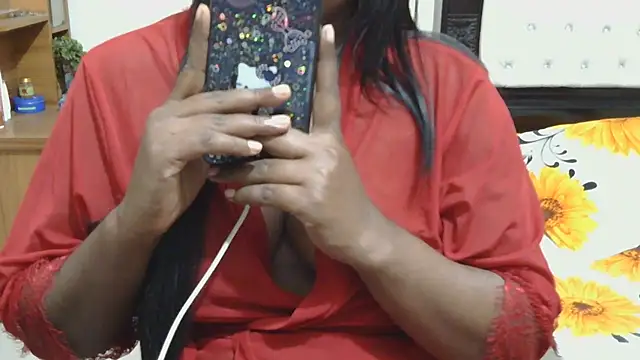 Snapshot of esita_1212 chatting on February 9, 2026, 2:26 pm esita 1212 online show from February 9, 2026, 2:26 pm