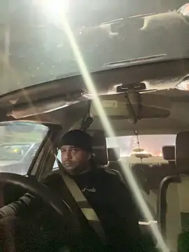 Dick 6inches online show from October 31, 2025, 2:35 pm