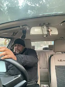 Dick 6inches online show from January 18, 2026, 12:08 pm