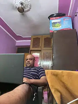 Dick 6inches online show from May 2, 2026, 5:45 am