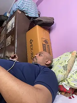 Dick 6inches online show from October 21, 2025, 8:03 am