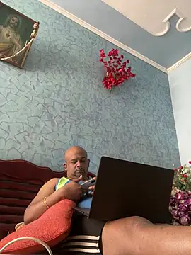 Dick 6inches online show from March 21, 2026, 8:19 am