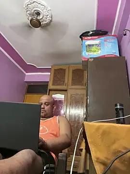 Dick 6inches online show from April 25, 2026, 1:41 pm