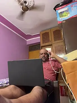 Snapshot of Dick_6inches chatting on June 17, 2026, 7:52 am Dick 6inches online show from June 17, 2026, 7:52 am