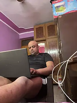 Dick 6inches online show from April 5, 2026, 5:25 am