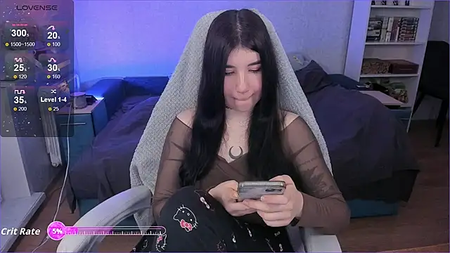 kellyharris online show from October 6, 2025, 1:45 pm