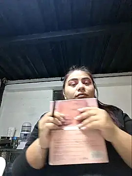 silvia lane online show from October 24, 2025, 3:49 am