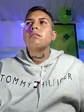 Yessi rousse online show from March 19, 2025, 5:28 pm