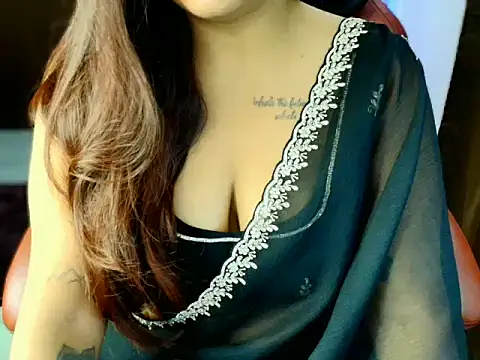 shanayaaa 1 online show from October 28, 2025, 7:13 pm