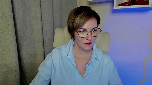 feliziaDesire online show from June 15, 2026, 12:49 pm