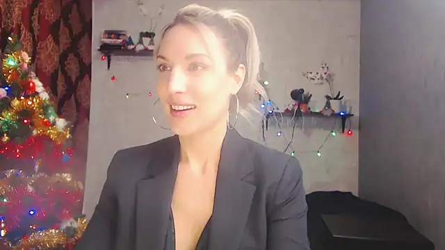 MillaXQueen online show from December 16, 2024, 7:26 am