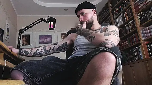 Snapshot of FindomJason chatting on May 20, 2026, 10:23 am FindomJason online show from May 20, 2026, 10:23 am