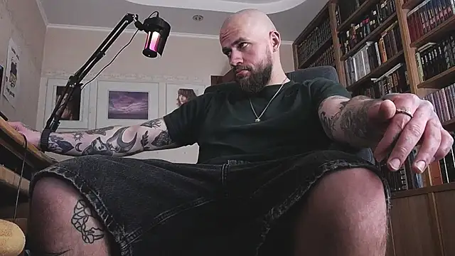 Snapshot of FindomJason chatting on May 10, 2026, 12:53 pm FindomJason online show from May 10, 2026, 12:53 pm