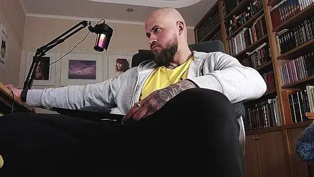 Snapshot of FindomJason chatting on May 14, 2026, 2:25 pm FindomJason online show from May 14, 2026, 2:25 pm
