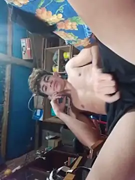 Snapshot of Uriel1615 chatting on March 23, 2026, 2:39 pm Uriel1615 online show from March 23, 2026, 2:39 pm