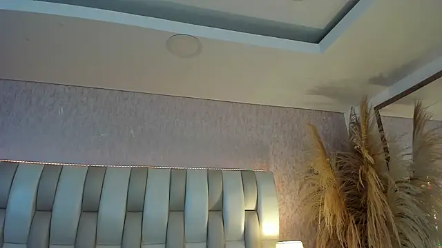 Rebeca jones online show from July 22, 2026, 1:13 pm