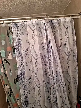 hungpenis210 online show from December 19, 2025, 9:28 pm